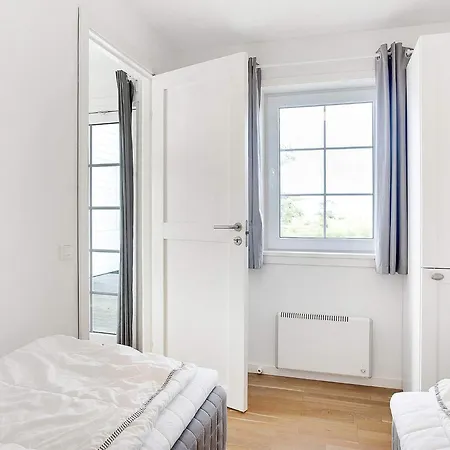 Tranquil Designer In Feriehus